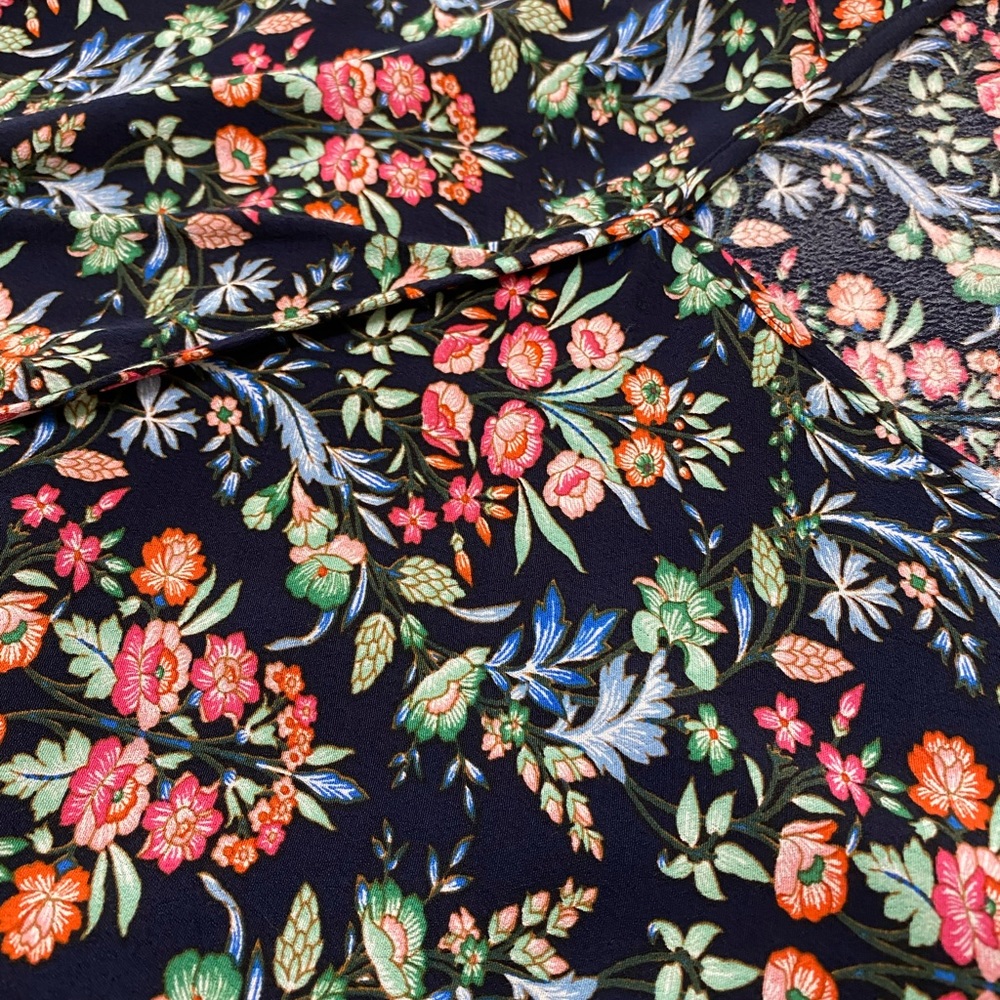 NWT Loft Navy Floral top w/faux wrap back - Picture 11 of 12